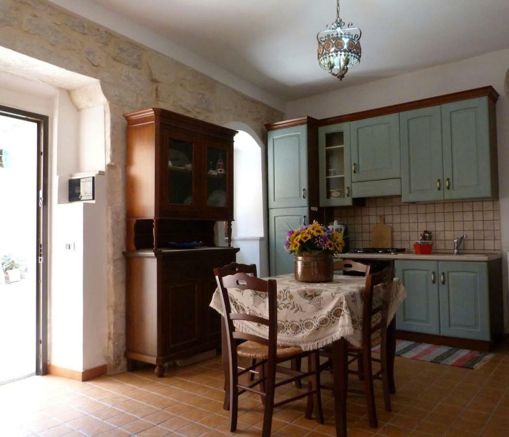 Centro Storico Modica - 2 Min A Piedi Da Corso Umberto I Apartment Bagian luar foto